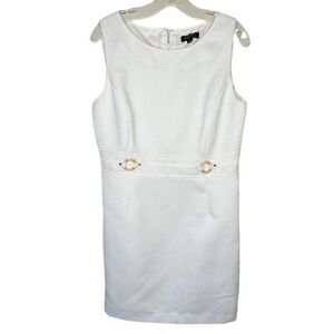 Tahari Elegant White Sleeveless Dress